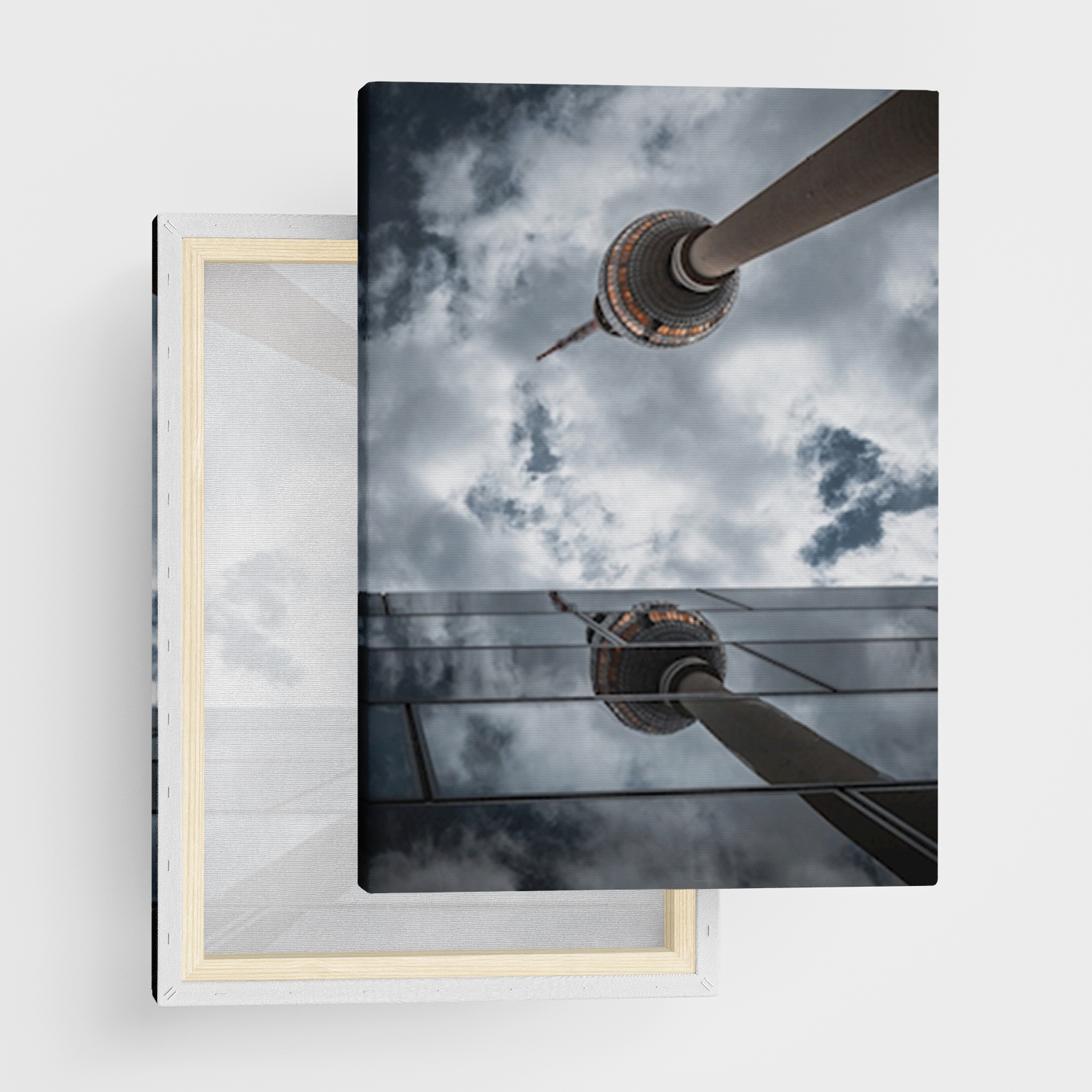 Canvas Tavla "Berlins TV-torn" - Ramspänd canvas-tavla i flera storlekar