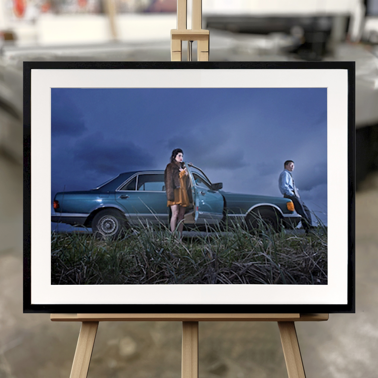 Framed Fine Art "Familiar strangers 4" - Fine Art Print in 50x70 cm